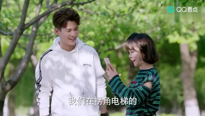 云南镇雄山体滑坡 地质专家:应为土质滑坡,原因还需进一步研究