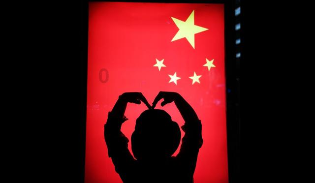 考虑到拔牙费用和麻烦，杭州大爷花30元进小诊所看牙感染乙肝